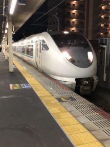 通勤特急「らくラクはりま」に初乗車！大阪から加古川まで着席保証で優雅に移動してみた